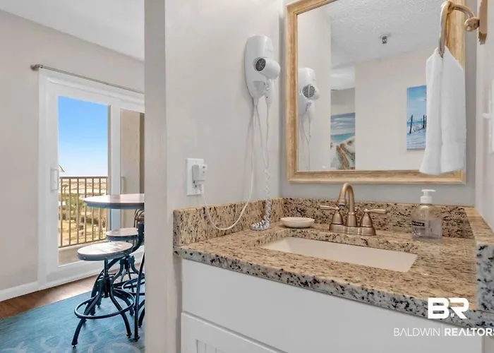 Beachfront Getaway W Pools, Sauna & Ocean Views Gulf Shores