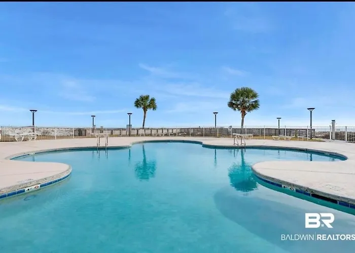 Beachfront Getaway W Pools, Sauna & Ocean Views * Gulf Shores