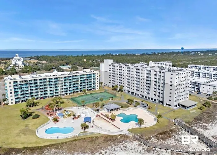 Beachfront Getaway W Pools, Sauna & Ocean Views